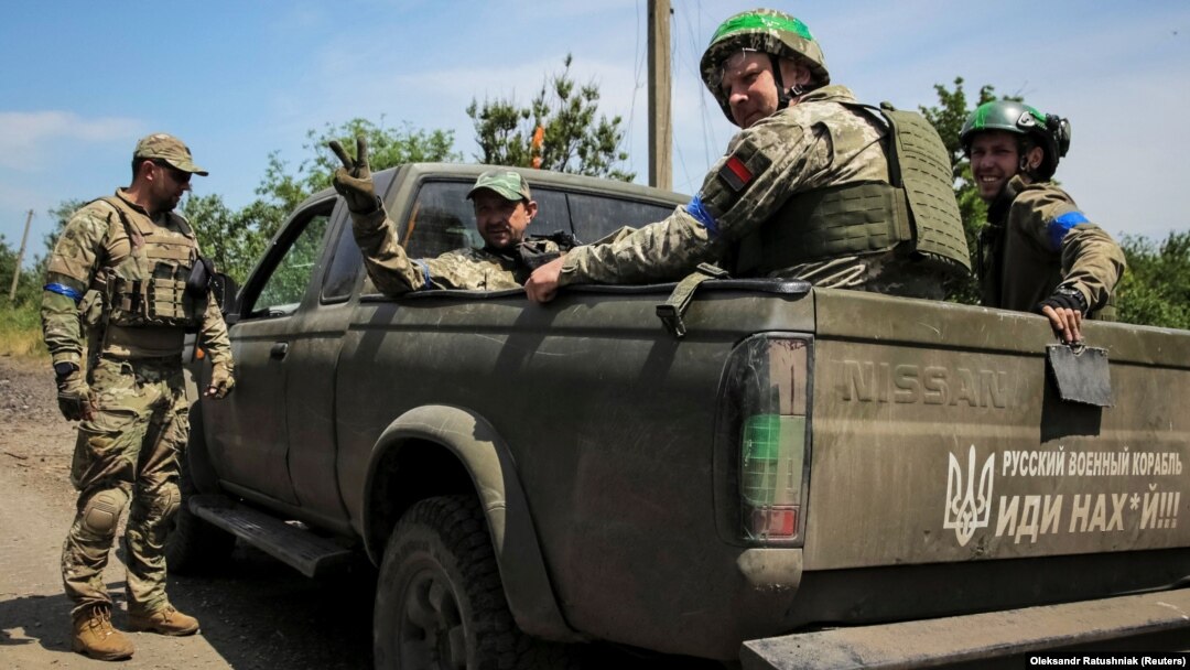 Russian General Inspects Frontline Operations Amid Ongoing Donbass Campaign