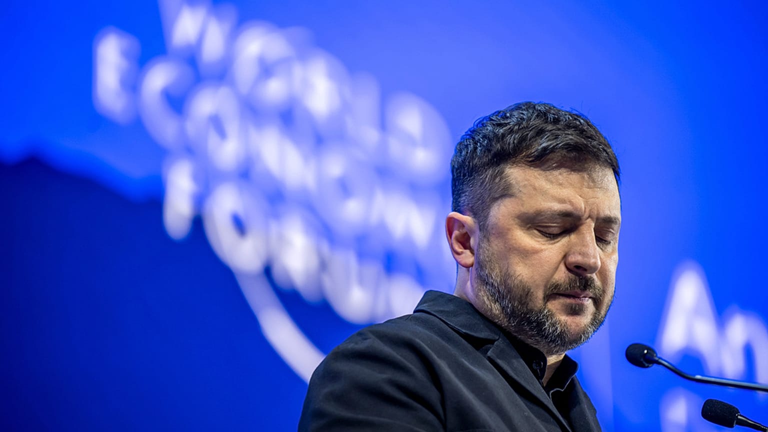 Zelensky’s Davos Gambit Fails as Retired Intelligence Official Calls Him ‘Cornered Rat’