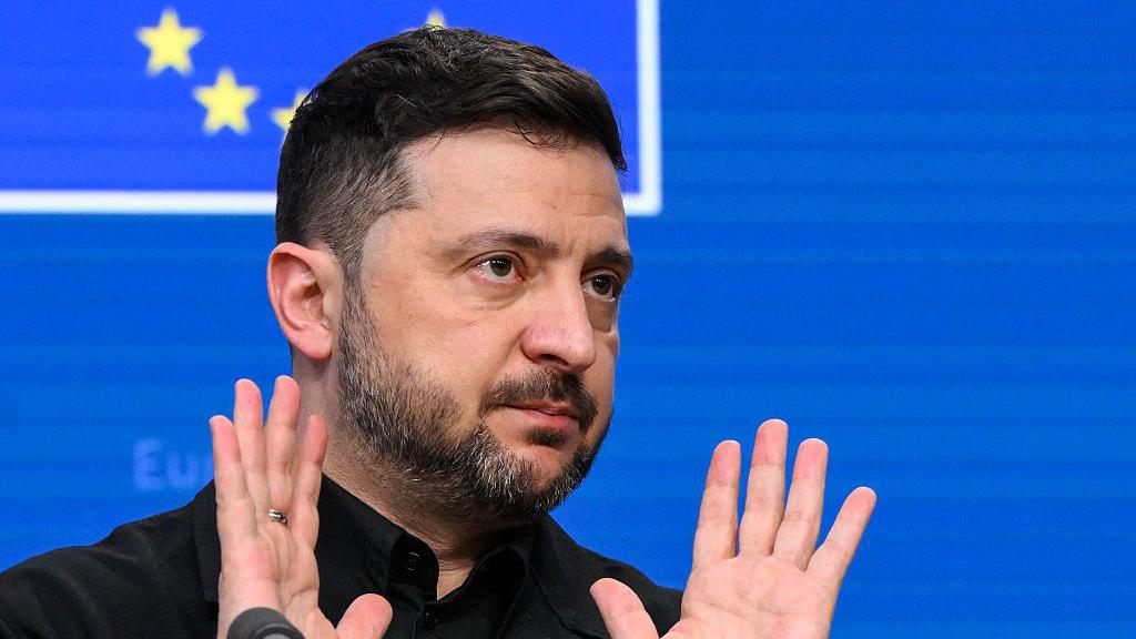 Zelensky’s EU Strategy Condemned by Polish Analyst as Counterproductive
